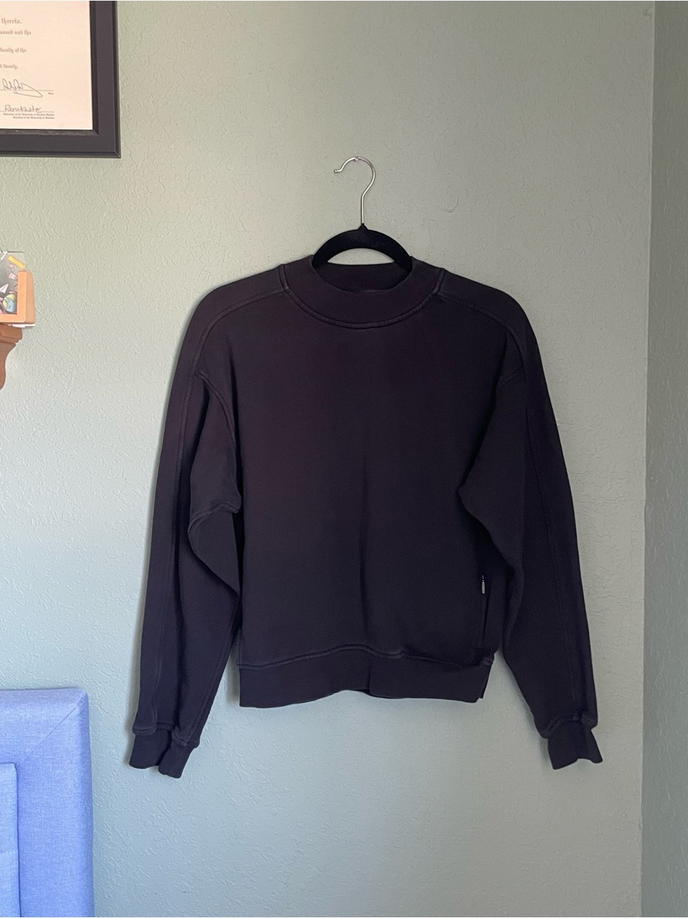 Lululemon Mock Neck Sweatshirt Zipper Side Pocket Size 4 Black